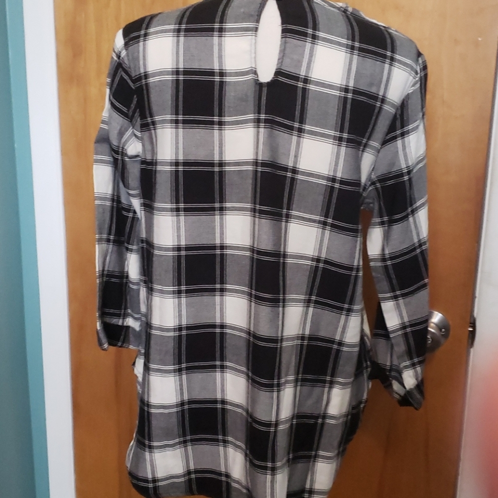Plaid top - Picture 2 of 2